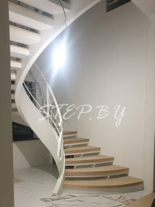 Бетонная лестница на тетивах