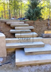 Парящие ступени монолит улица