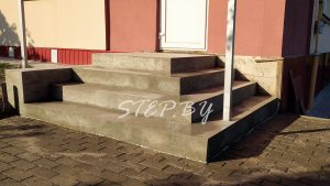 Уличная лестница из бетона